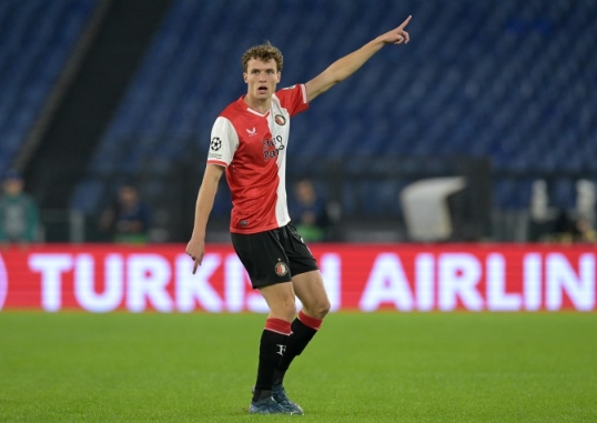 这要求他在 这要求他在